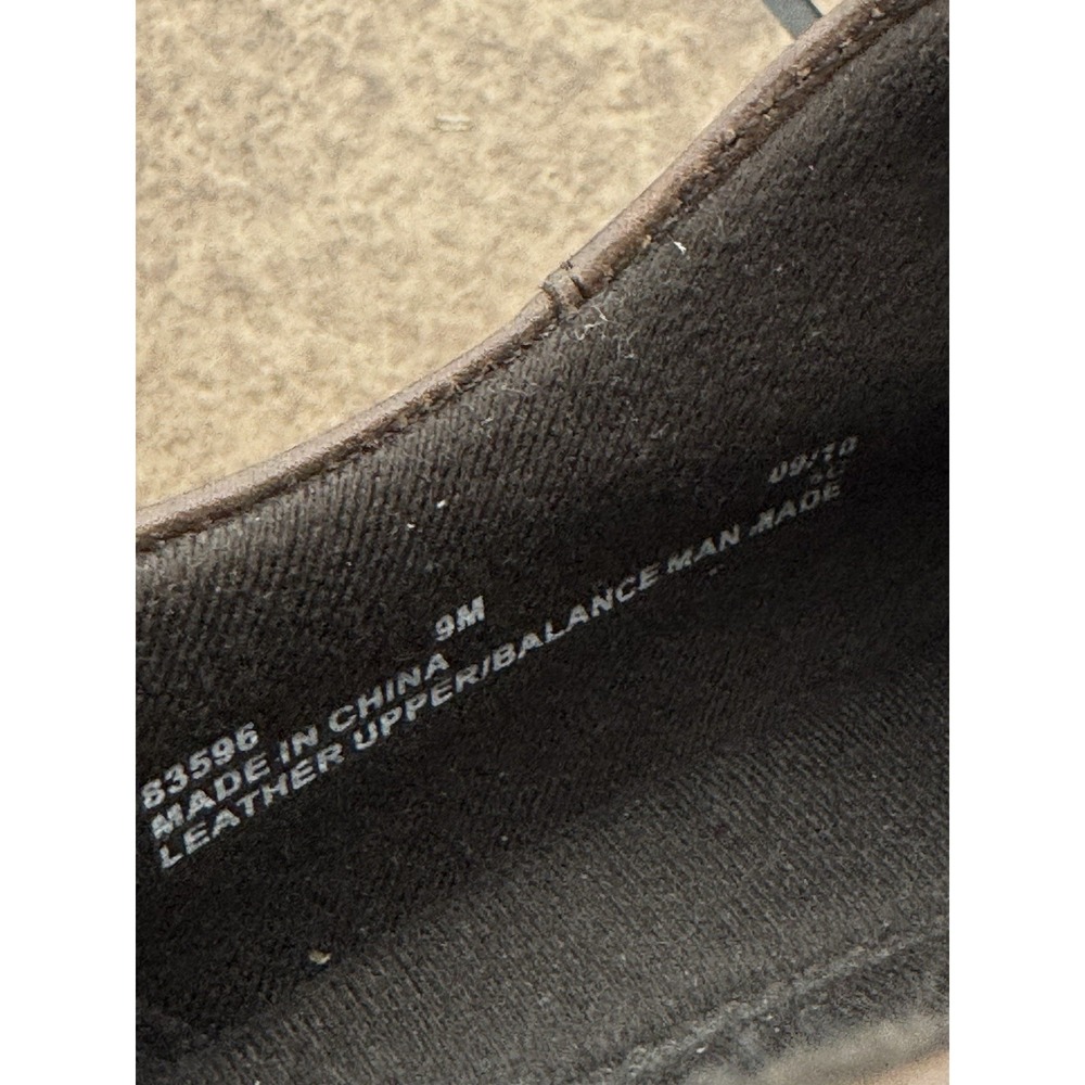 Clarks Boots Womens 9M Brown Ankle Booties Leather Heels Buckle Side Zip - Picture 9 of 9